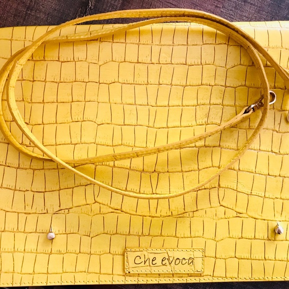 Che Evoca Leather Clutch - Picture 5 of 8